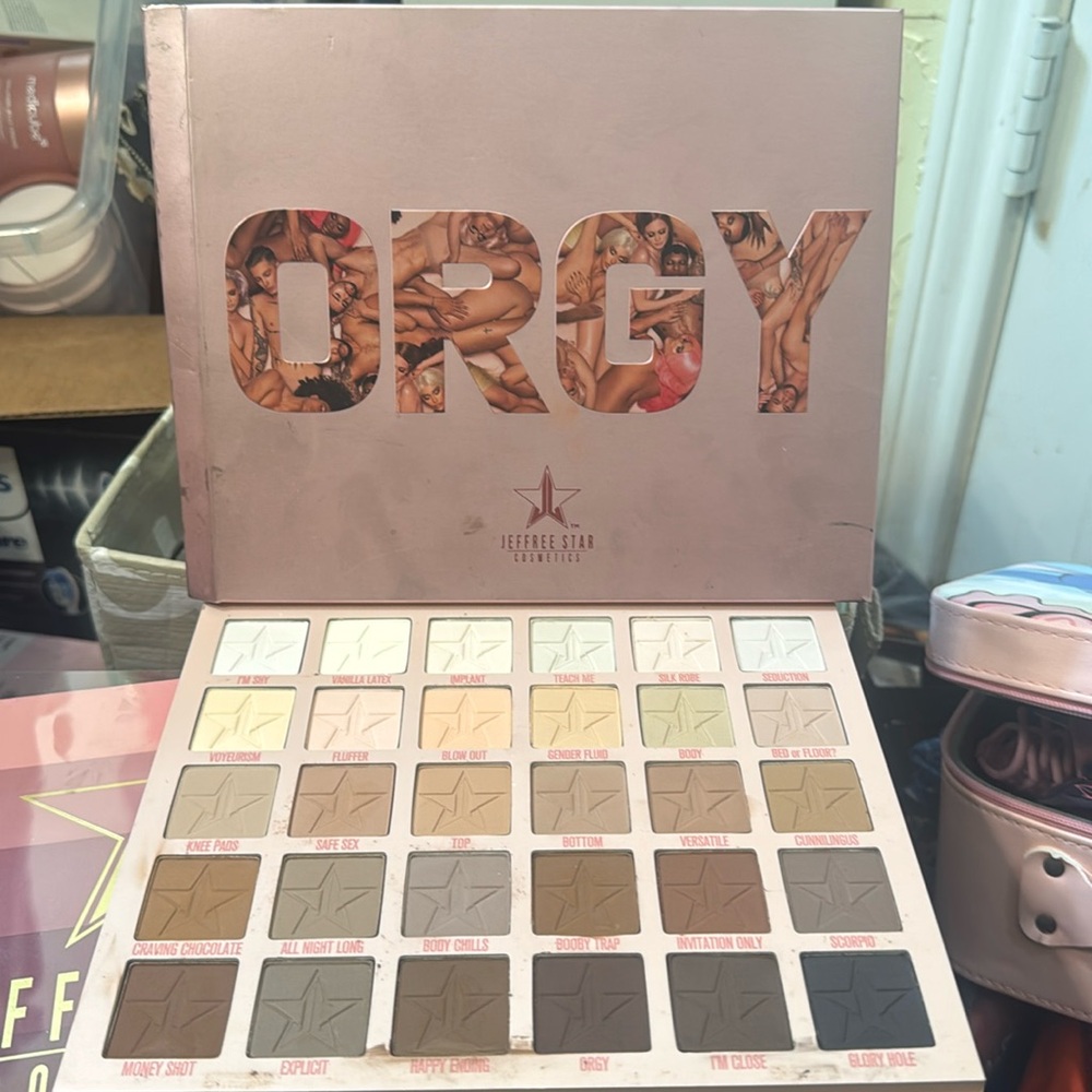 BNIB Orgy Eyeshadow Palette